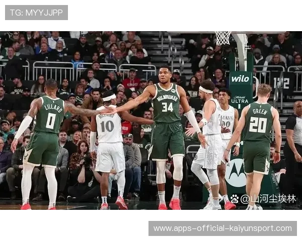 雄鹿主帅调整战术，字母哥统治内线，雄鹿官宣字母哥伤情